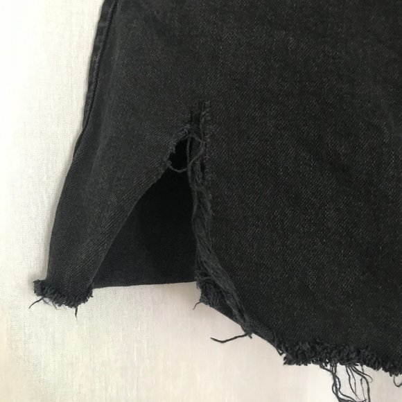Zara Black Denim Mini Skirt - Picture 2 of 2